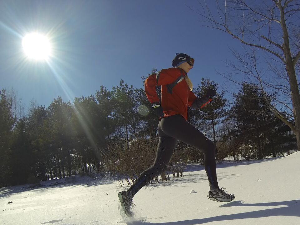 Exercising in the cold can cause a cold, so you should wear thermal underwear