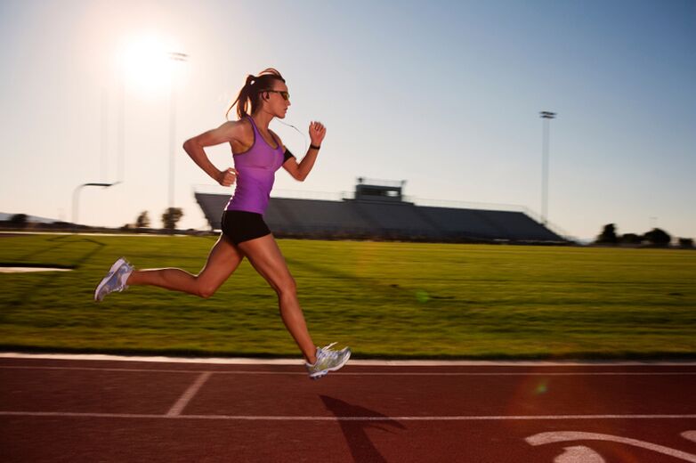 Sprinting dries muscles well and quickly solves problem areas of the body