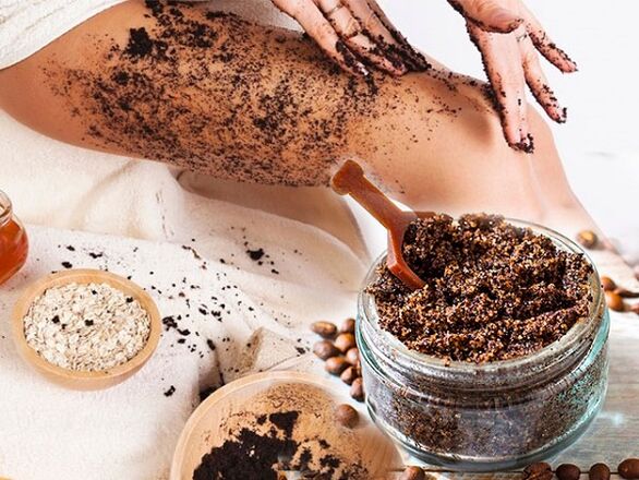 Coffee scrub that saves from cellulite and fatty deposits